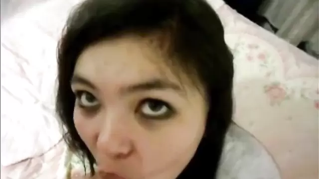 Telka'nın Özbek iş arkadaşına tutkulu bir oral keyfi